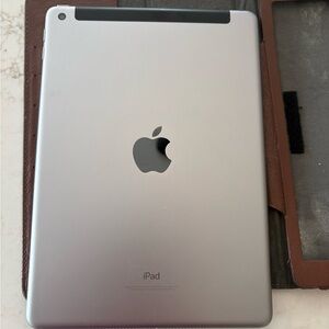 Apple IPad 5th gen 2017